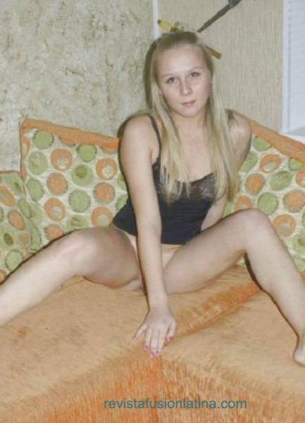 Flat chested sluts - Andreea, 26 yrs